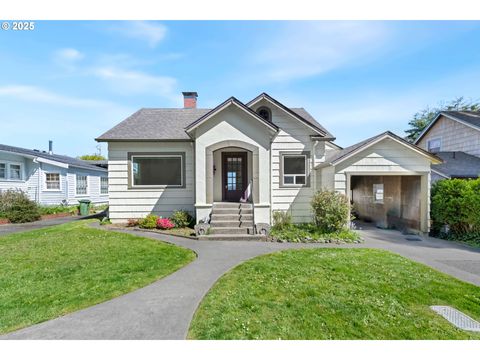 680 S 12th Ct, Coos Bay, OR 97420 - MLS#: 348349238