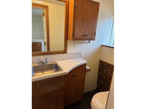 Tiny photo for 33465 Irish Ln, Creswell, OR 97426 (MLS # 471087192)