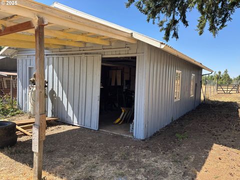 Tiny photo for 33465 Irish Ln, Creswell, OR 97426 (MLS # 471087192)