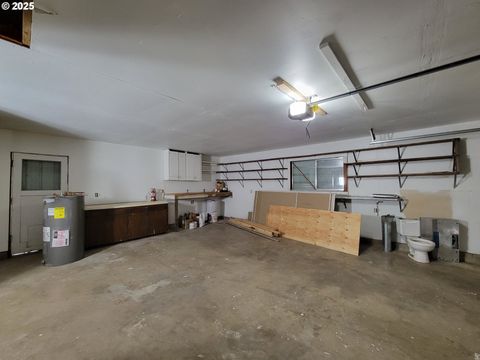 Tiny photo for 47785 Chubb Ct, Oakridge, OR 97463 (MLS # 448039776)