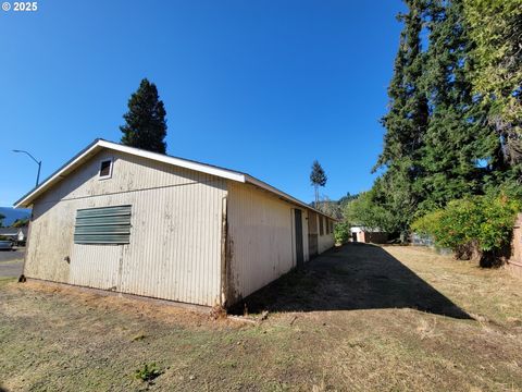Tiny photo for 47785 Chubb Ct, Oakridge, OR 97463 (MLS # 448039776)