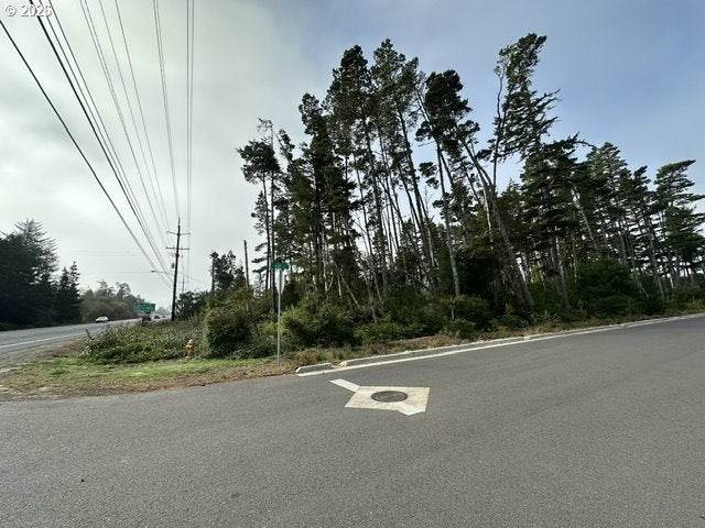 HIGHWAY 101 02000