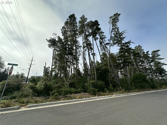 HIGHWAY 101 02000