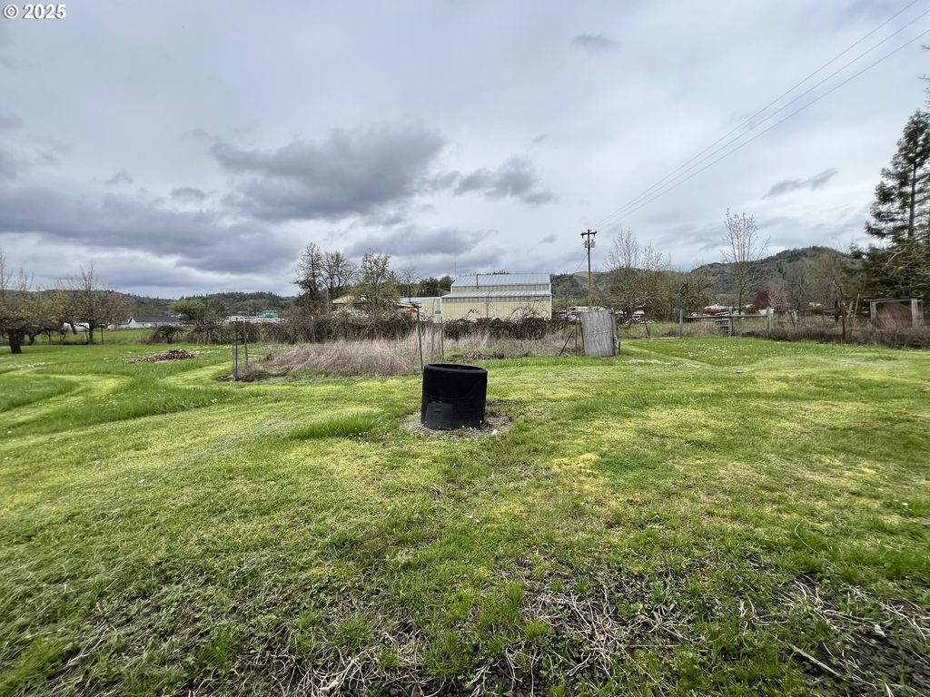 listing image 24