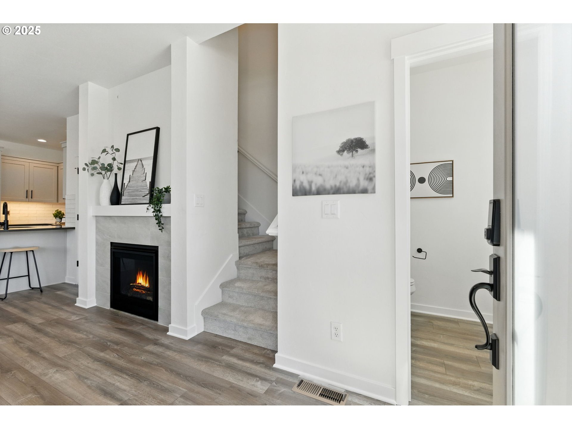 4156 SE CENTURY BLVD