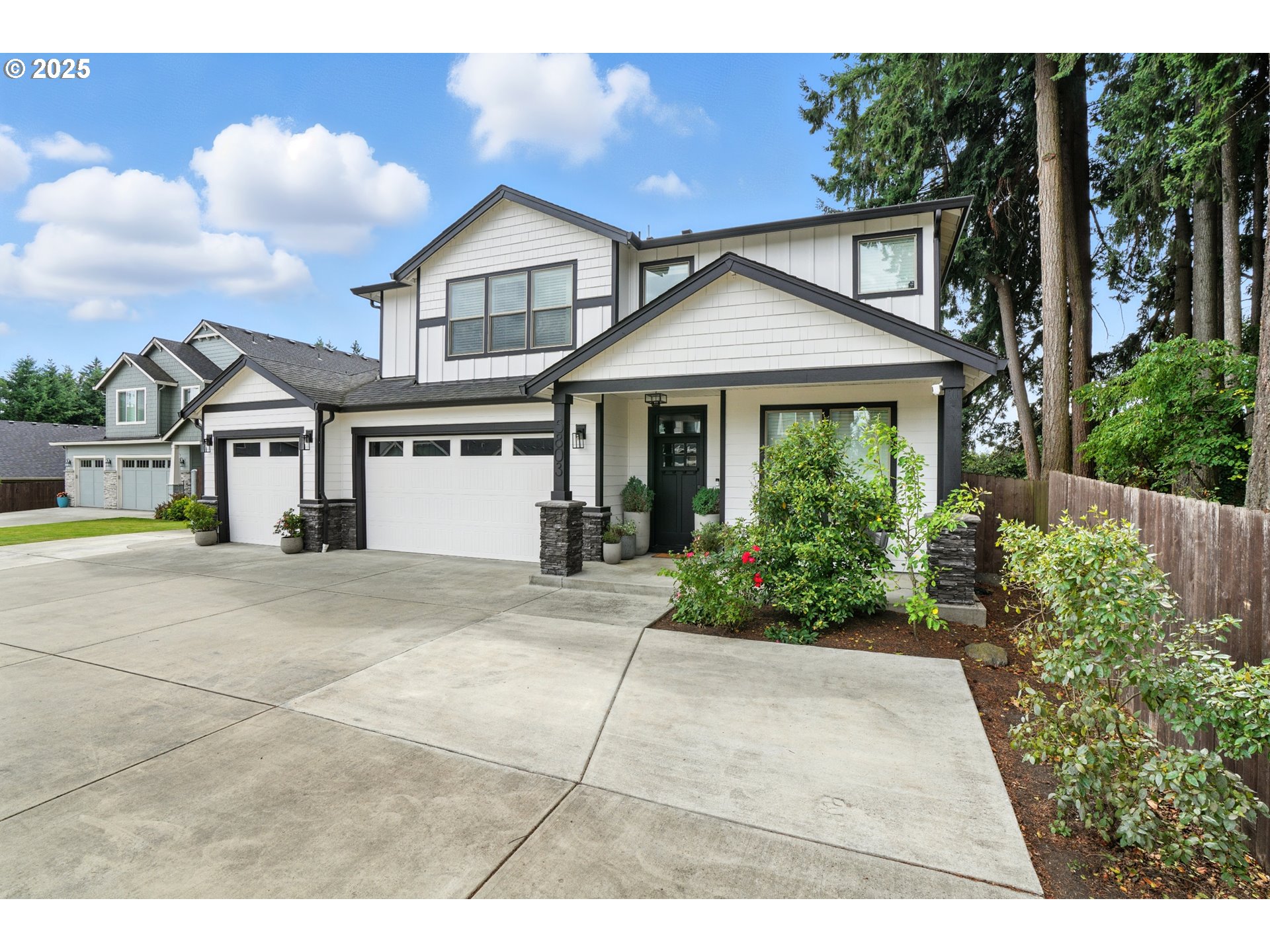 5803 NE 125TH CIR
