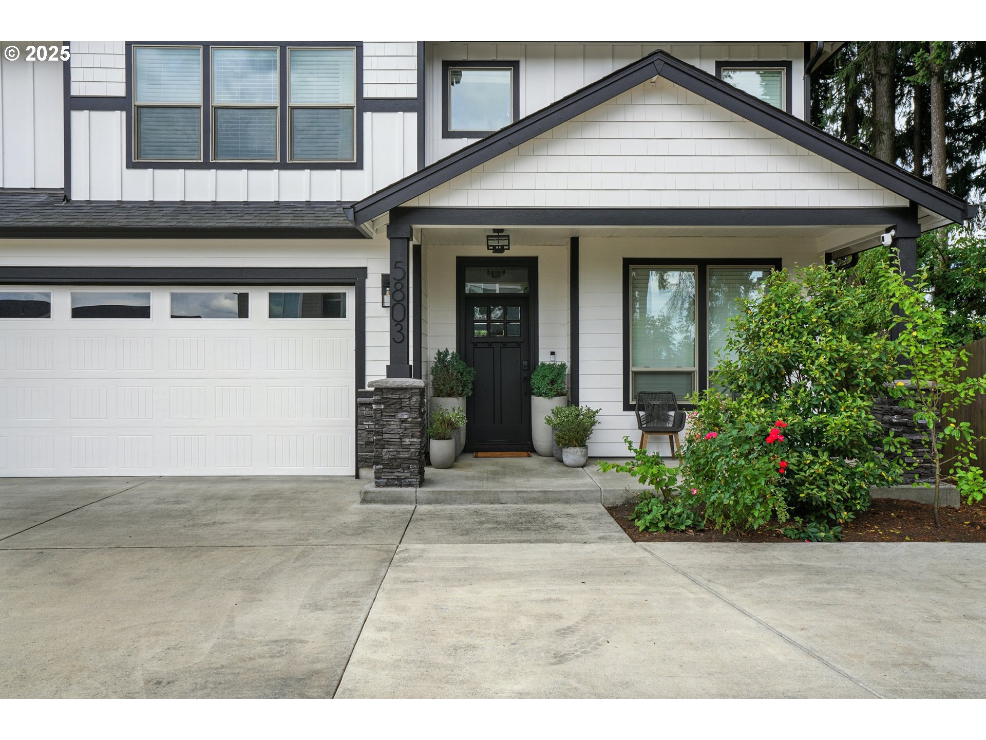 5803 NE 125TH CIR