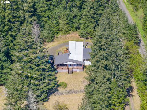 2403 SPRUCE ST Myrtle Point OR 97458