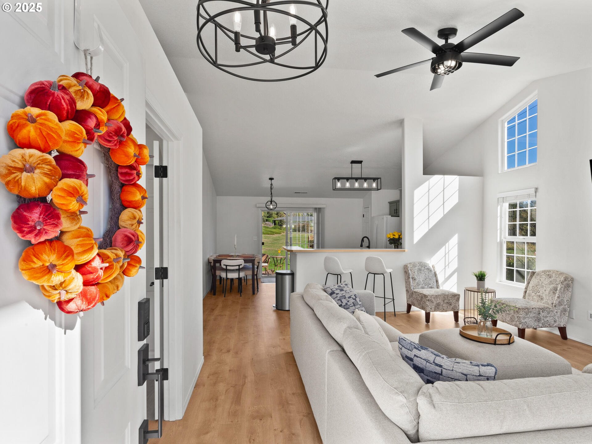 Washougal, Washington 98671, United States, 3 Bedrooms Bedrooms, ,2 BathroomsBathrooms,Residential,Pending,224652