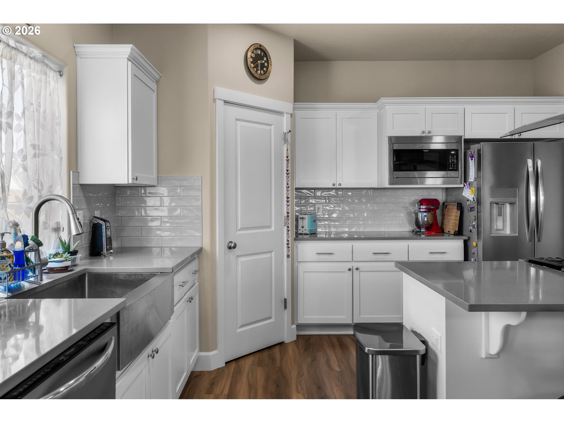 1132 NW GOLF COURSE DR