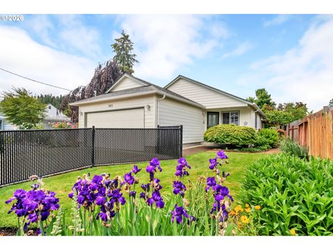 Photo of 245 S 2nd St, Creswell, OR 97426 (MLS # 664979249)