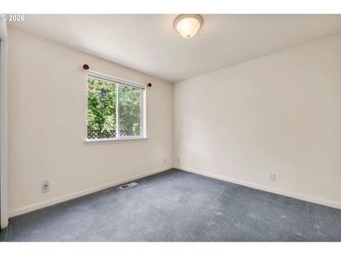 Tiny photo for 245 S 2nd St, Creswell, OR 97426 (MLS # 664979249)