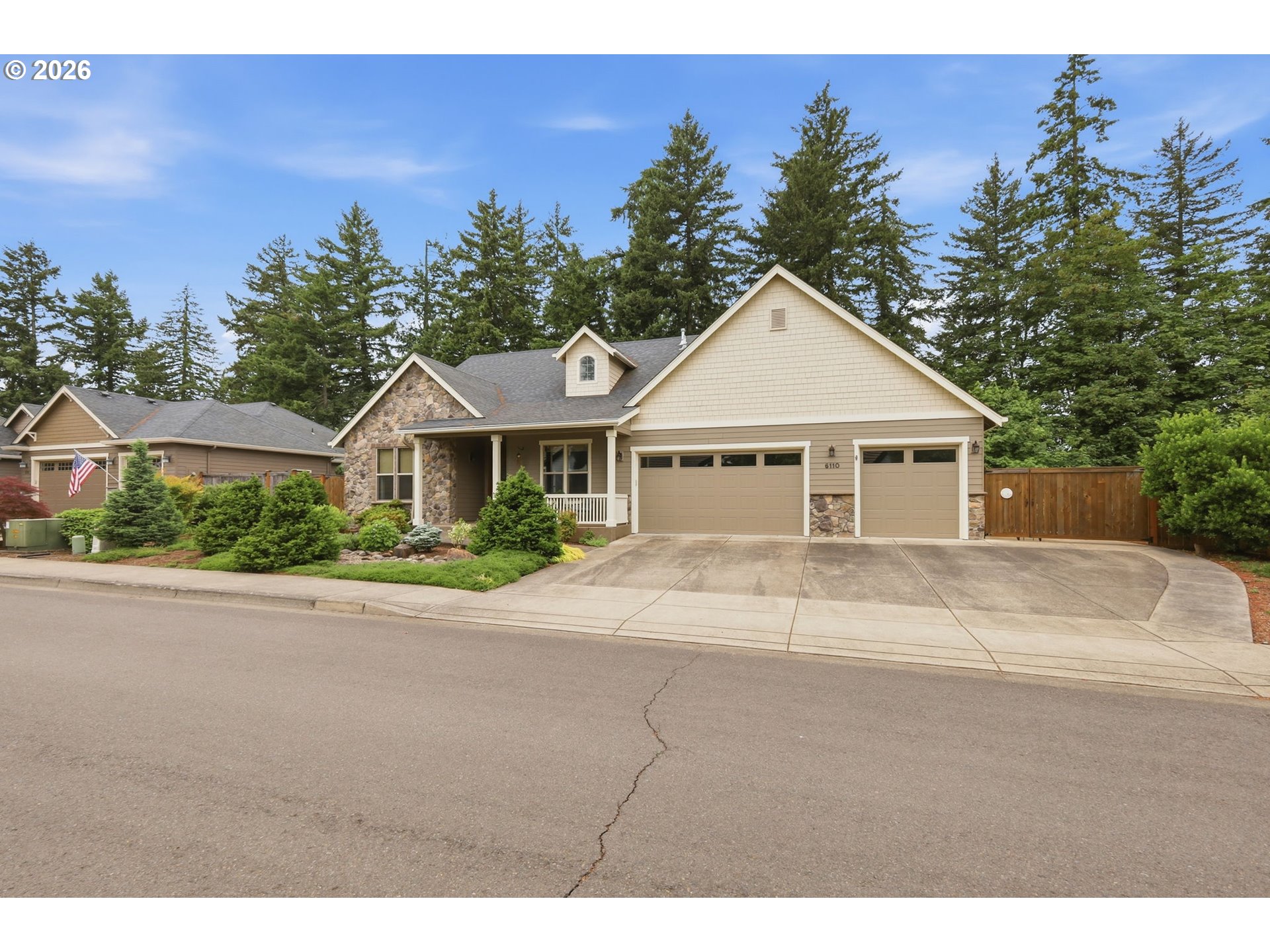 6110 GRAYSTONE LOOP