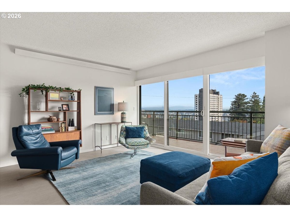 2393 SW PARK PL 203