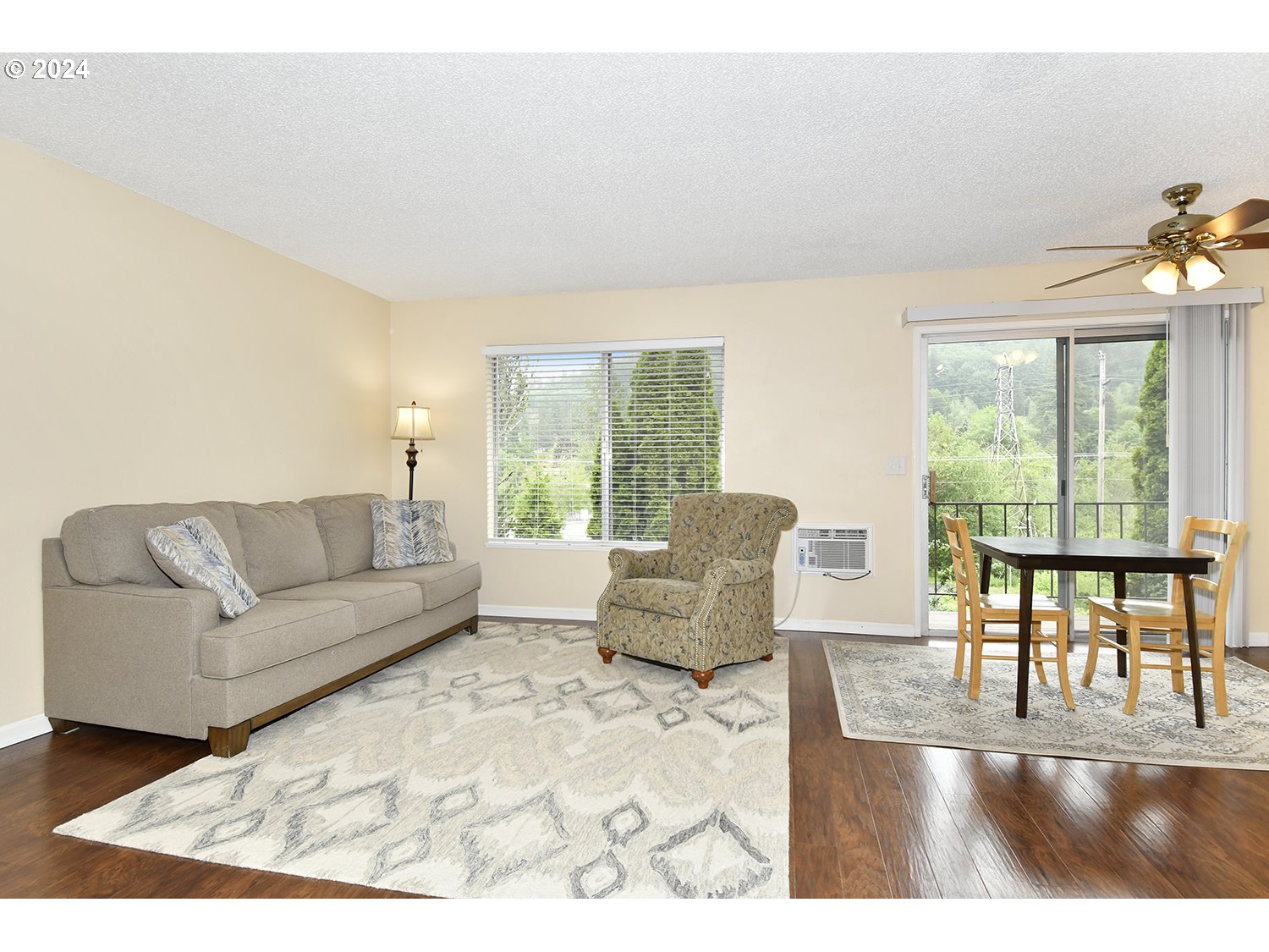 200 SW FLORENCE AVE I-18