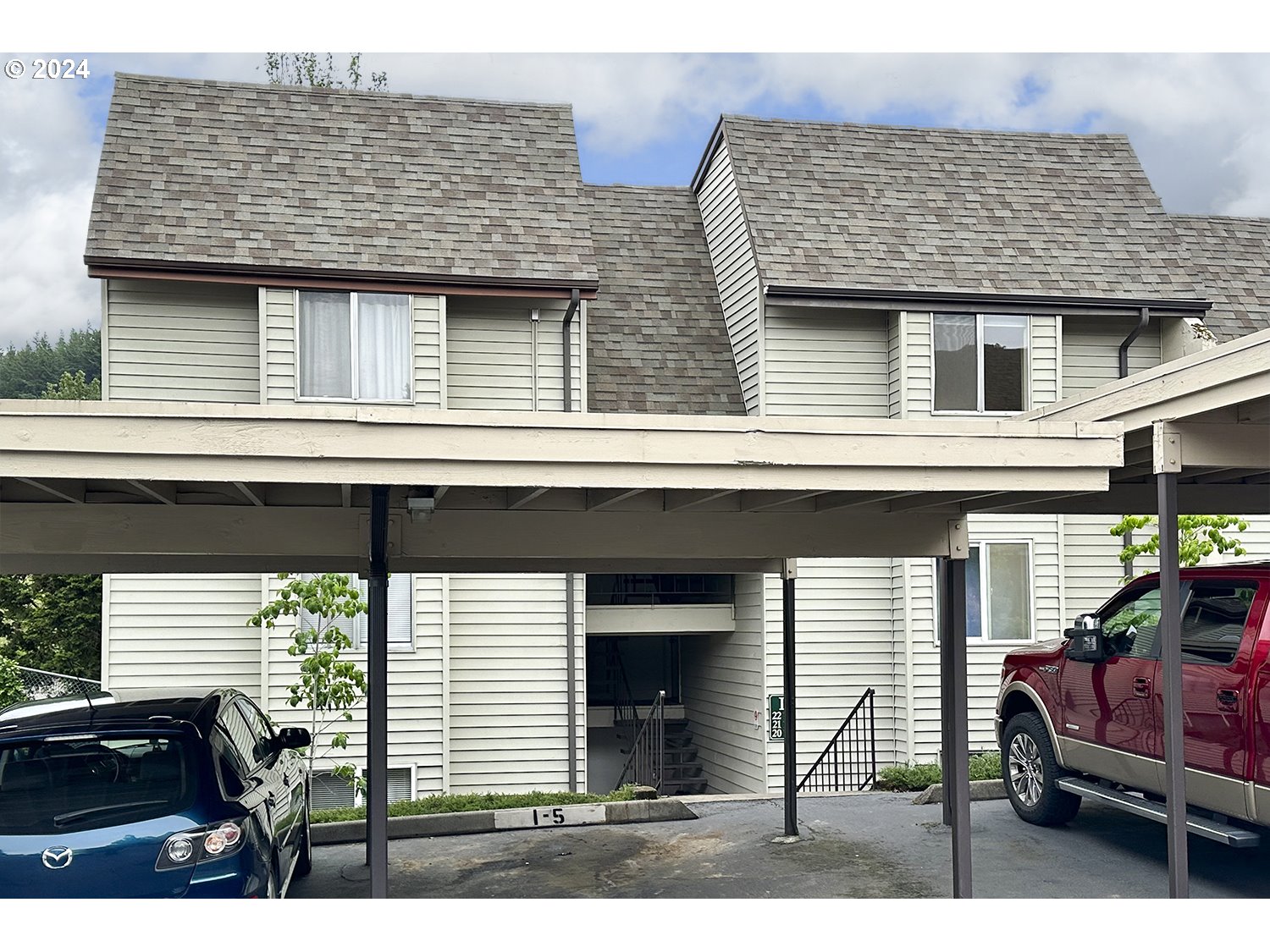 200 SW FLORENCE AVE I-18