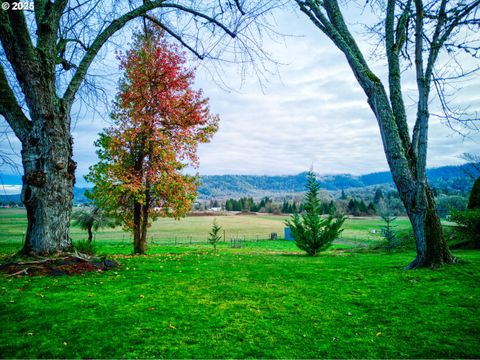 A home in Roseburg