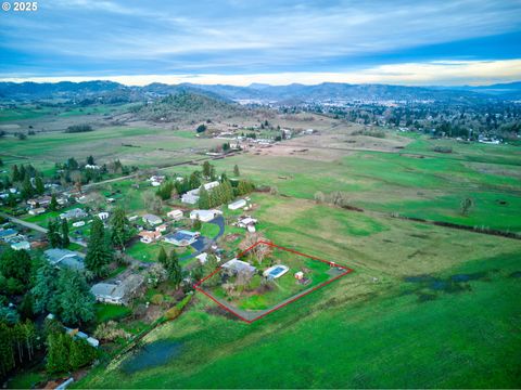 A home in Roseburg