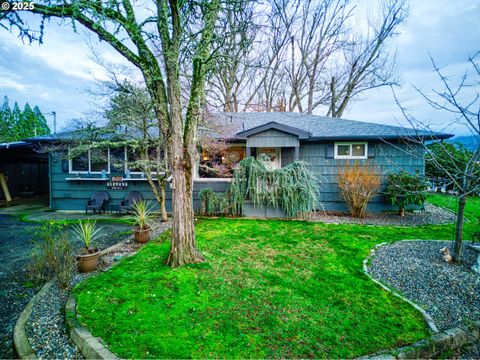 A home in Roseburg