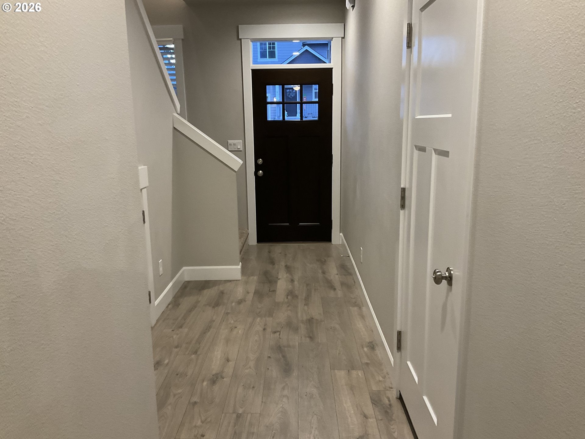 1048 NE REGAN HILL LOOP