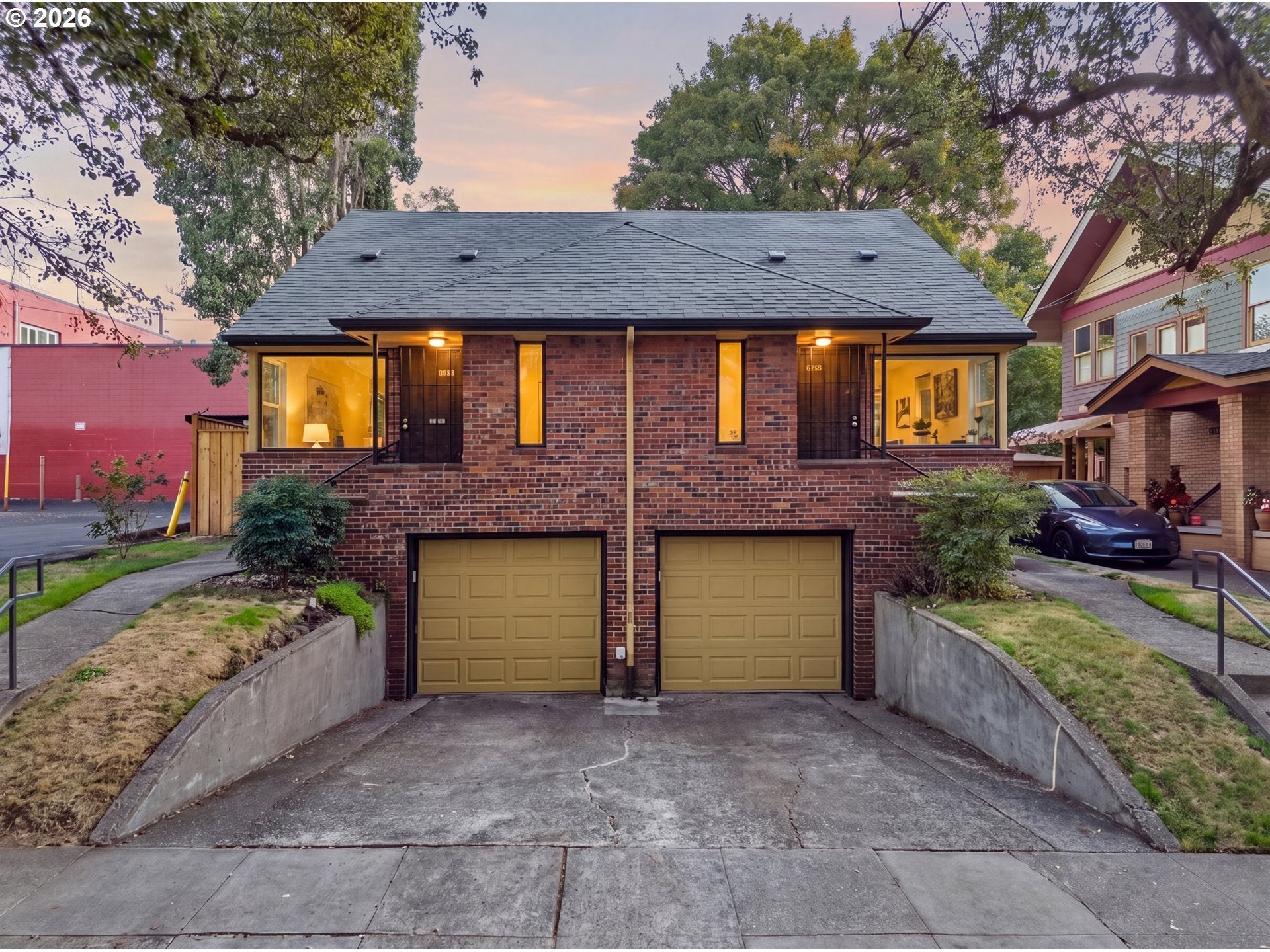 1524 SE 24TH AVE — 4 bed 2 bath Single Family Residence