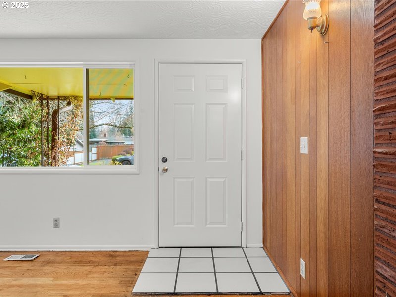 8331 SE CARNATION ST