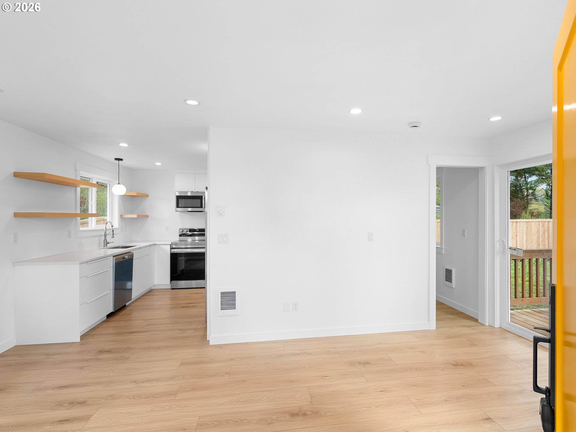 2311 SW 6th AVE