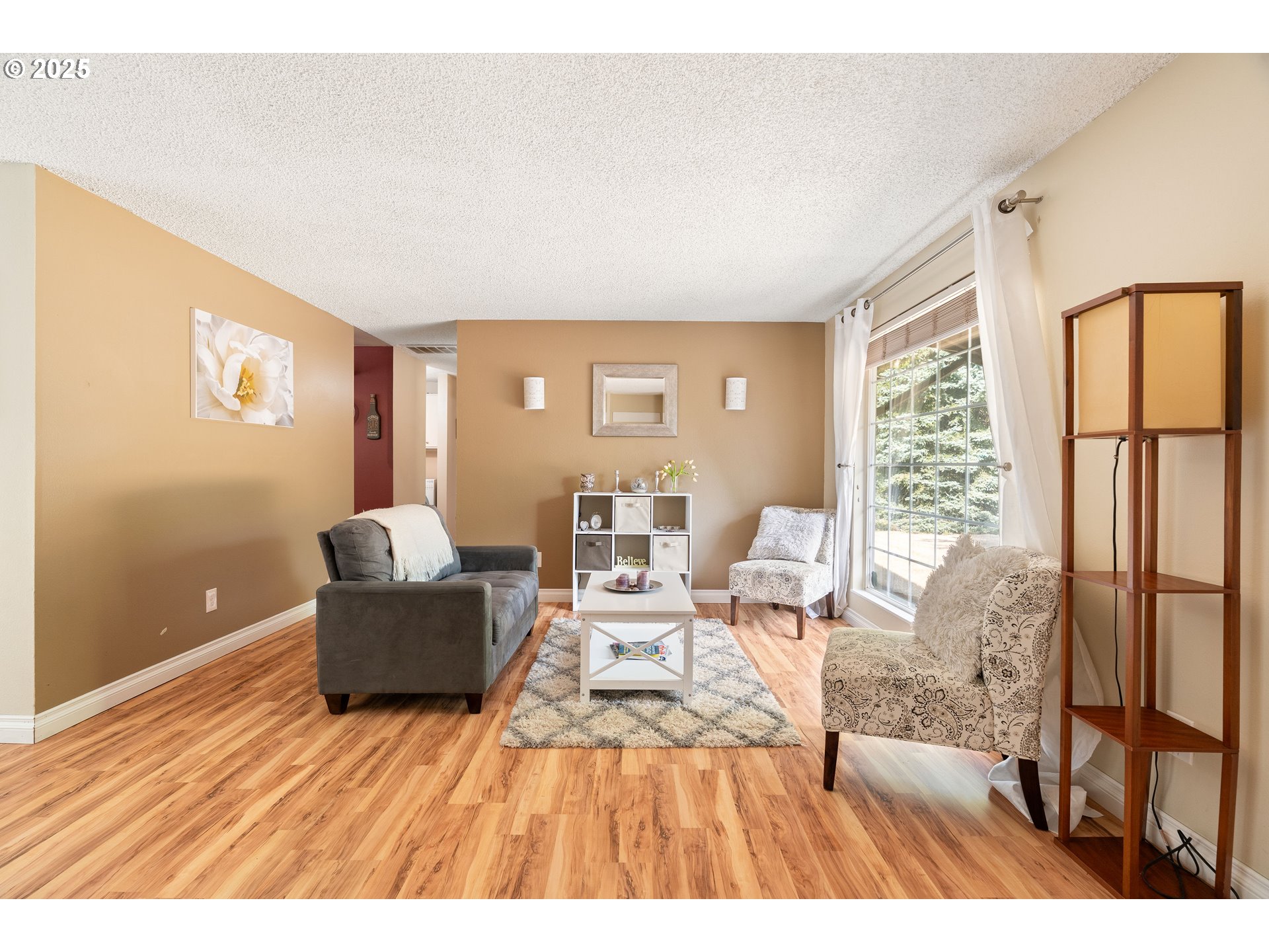 1875 SE RIVER GLEN CT