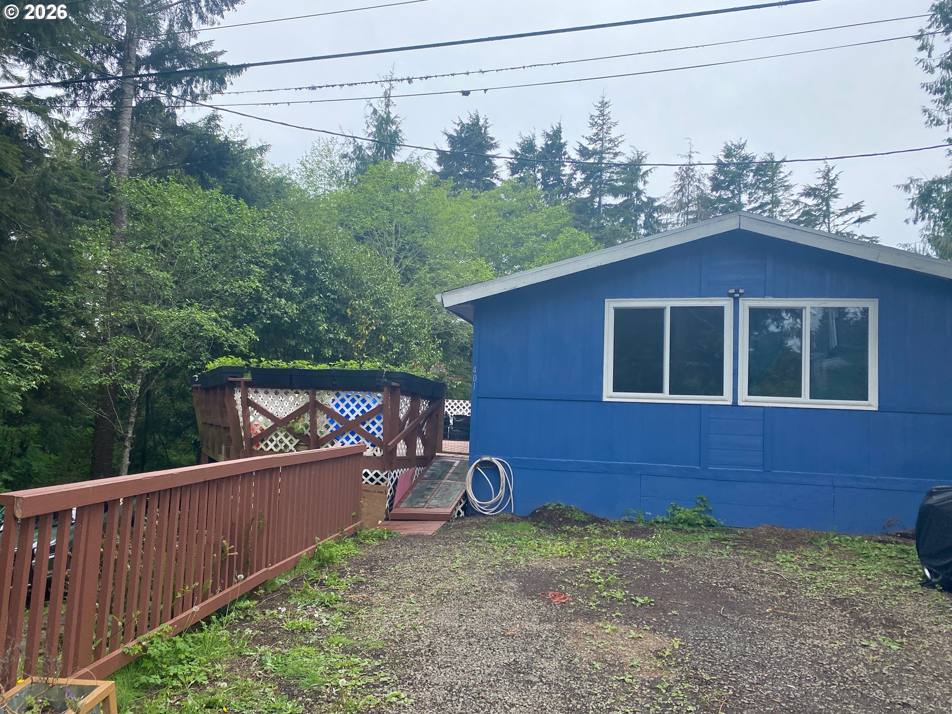 401 SE SURF AVE