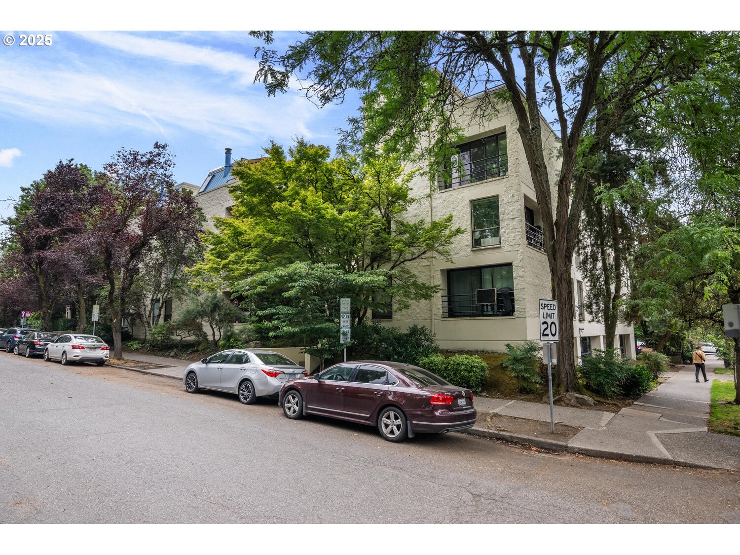 1919 NW HOYT ST 104
