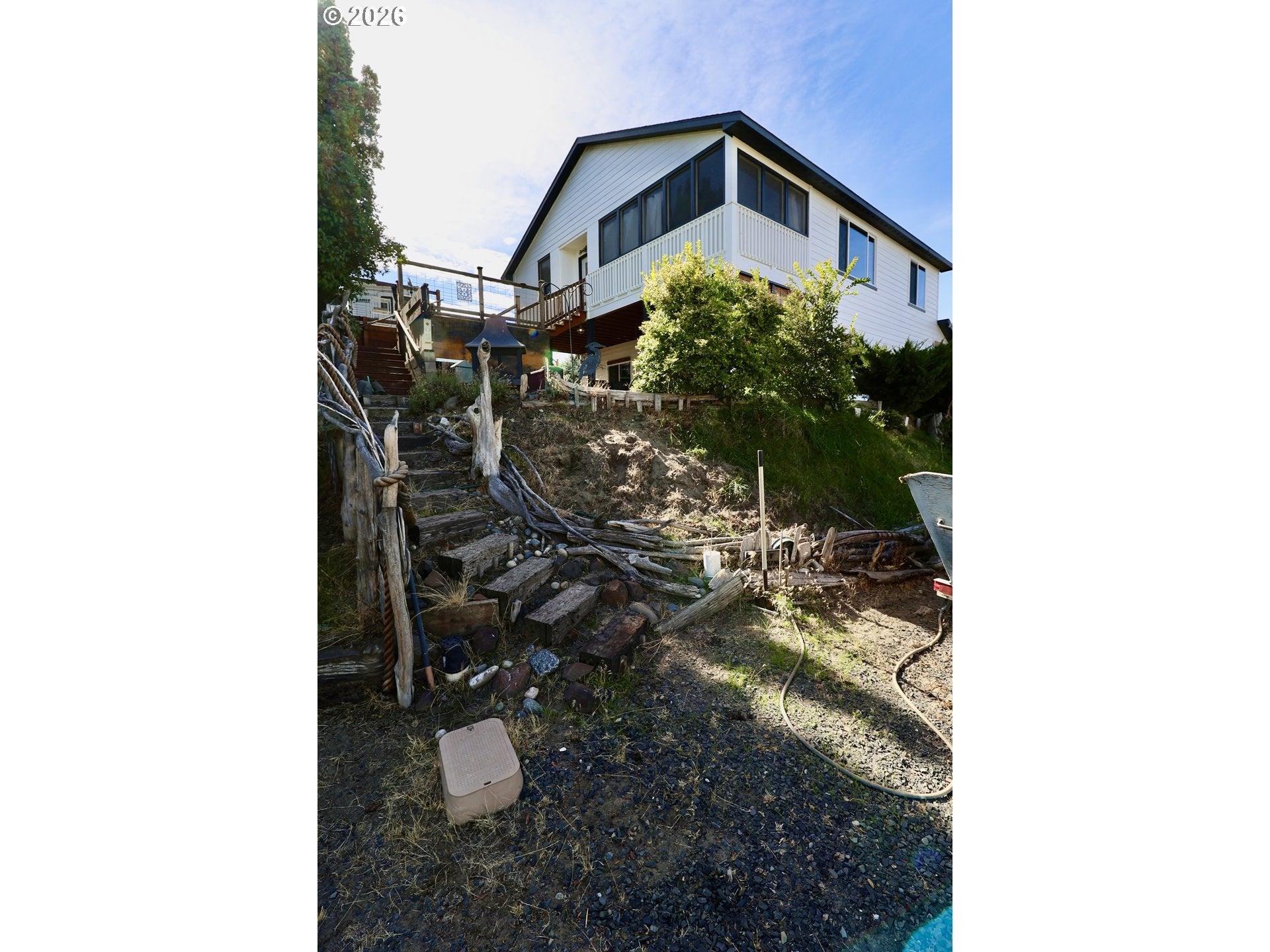 33950 HILLTOP DR