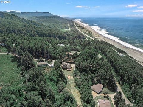 A home in Gold Beach