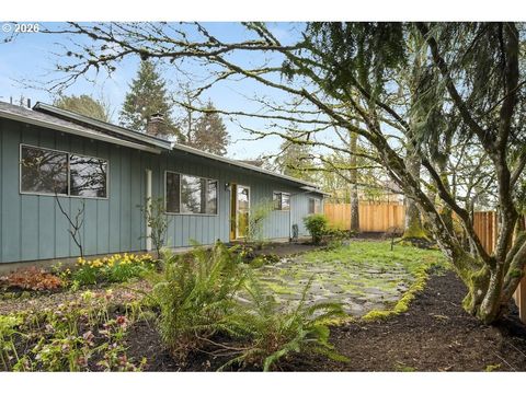 6420 CALDWELL RD Gladstone OR 97027