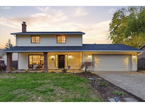 105 W PINEHURST CT Newberg OR 97132