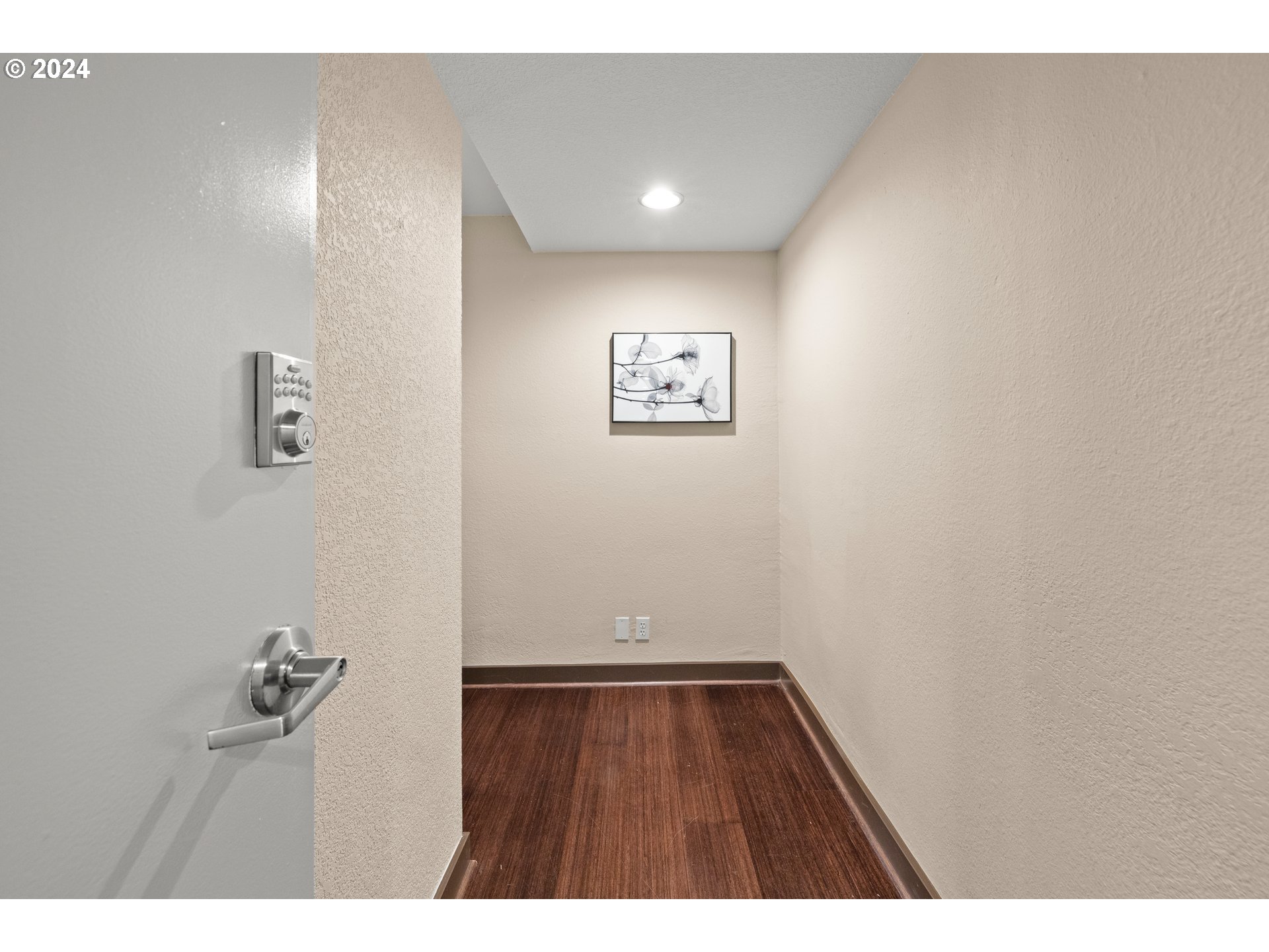 255 SW HARRISON ST 20 D
