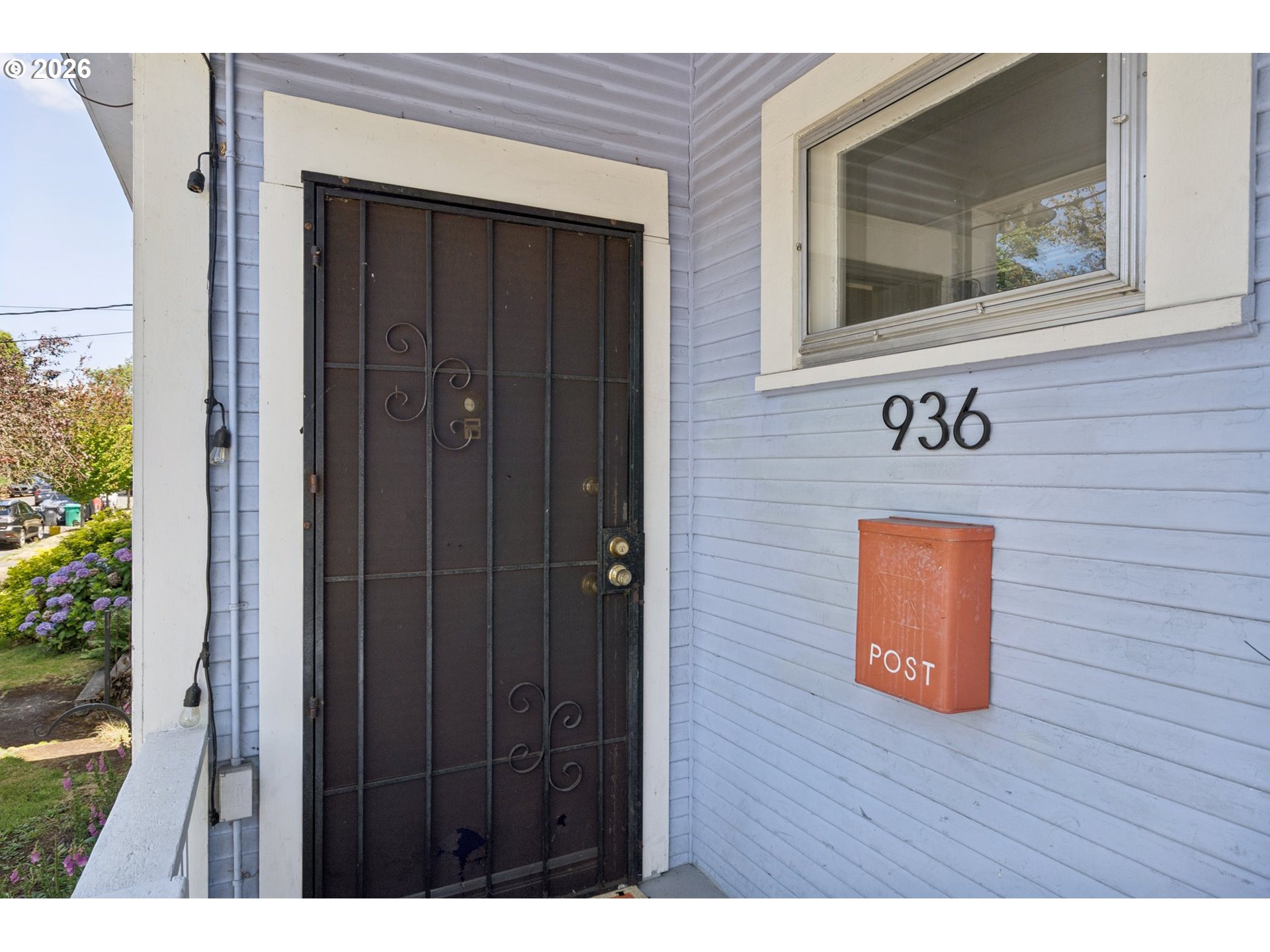 936 N KILLINGSWORTH CT