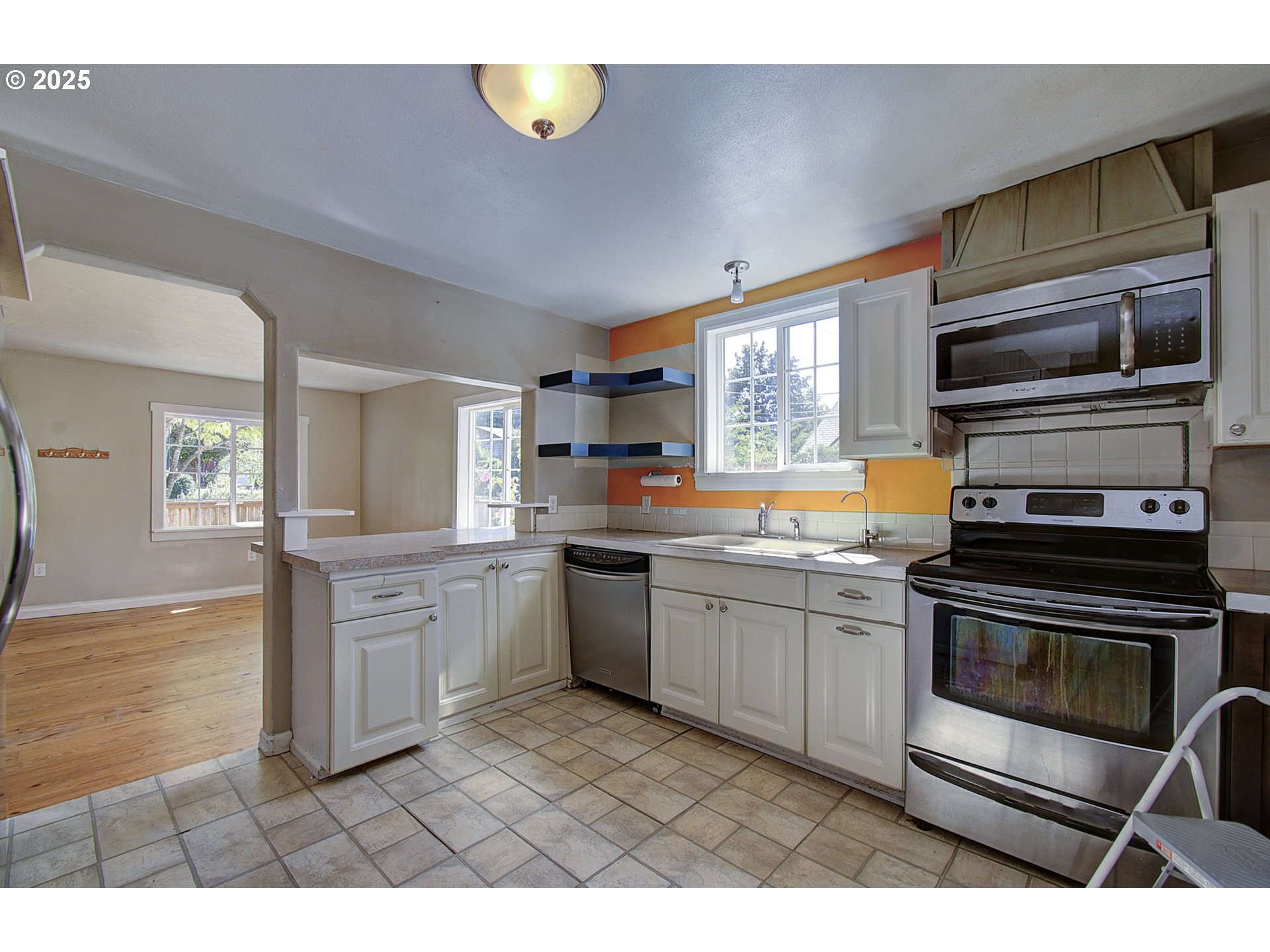3301 K ST