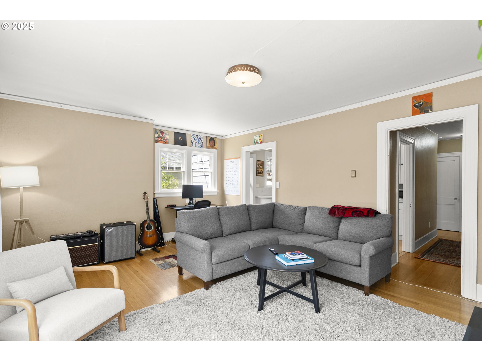308/310 E 22ND ST