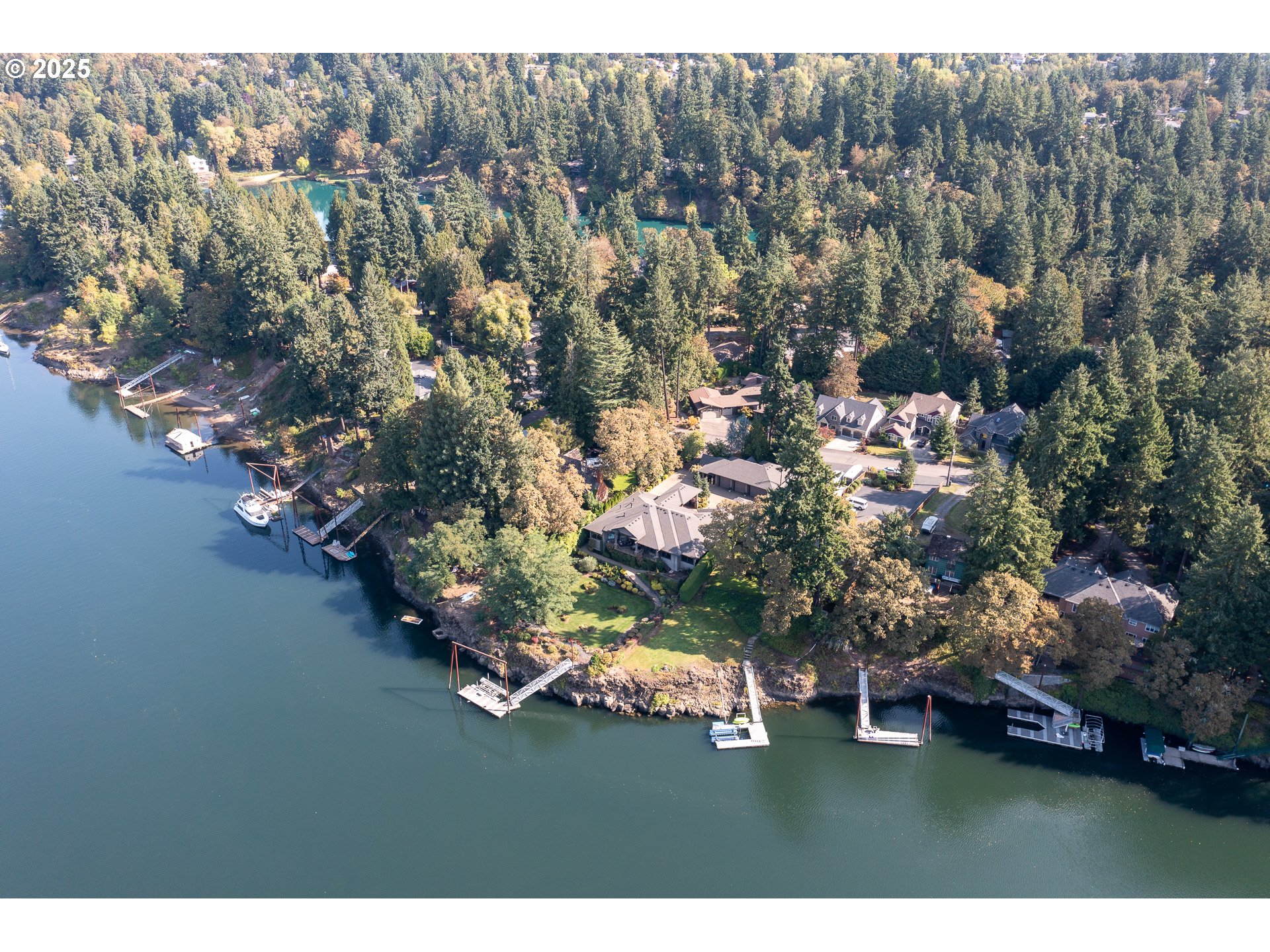 15498 SE RIVER FOREST DR