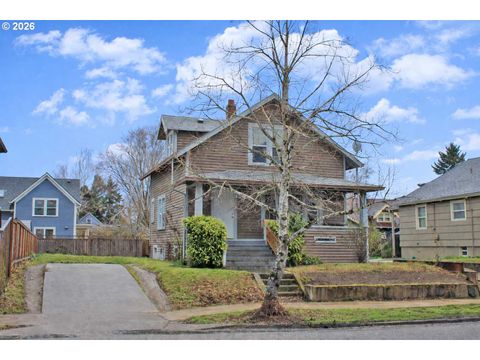 8414 SE 17TH AVE Portland OR 97202