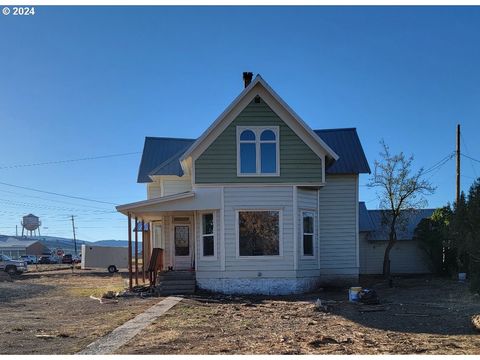 A home in Burns