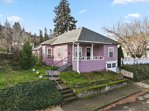 108 E 13TH ST The Dalles OR 97058