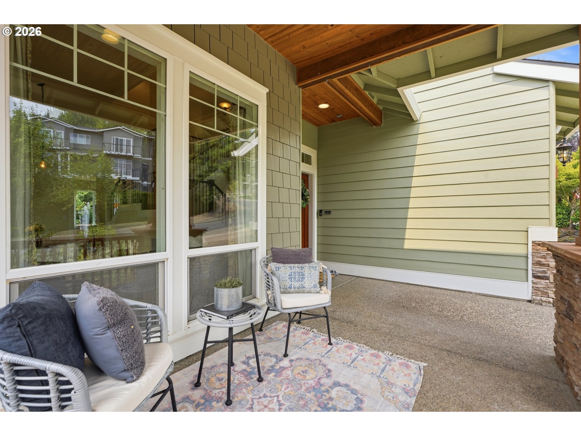 3306 RIDGE POINTE DR