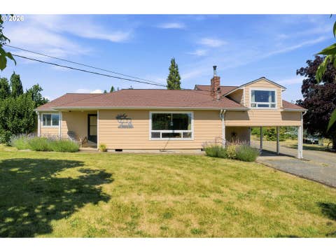 Photo of 84124 Hilltop Dr, Pleasant Hill, OR 97455 (MLS # 160289215)