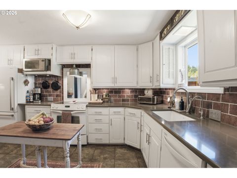 Tiny photo for 84124 Hilltop Dr, Pleasant Hill, OR 97455 (MLS # 160289215)