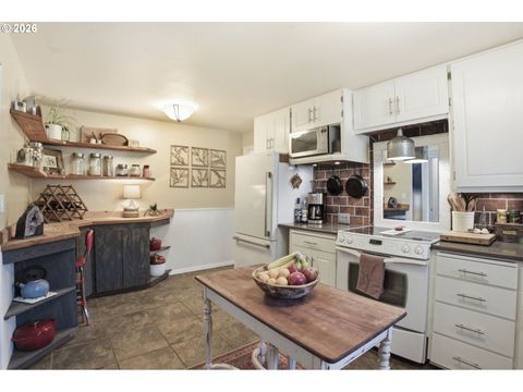 Tiny photo for 84124 Hilltop Dr, Pleasant Hill, OR 97455 (MLS # 160289215)