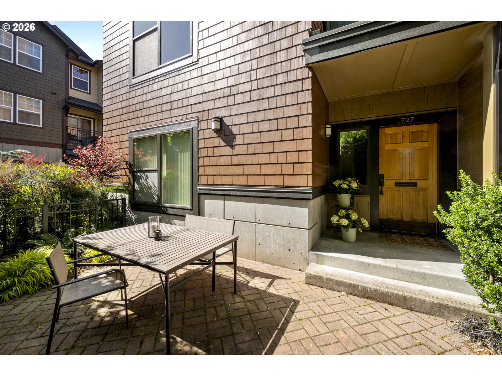 727 SE 34TH AVE