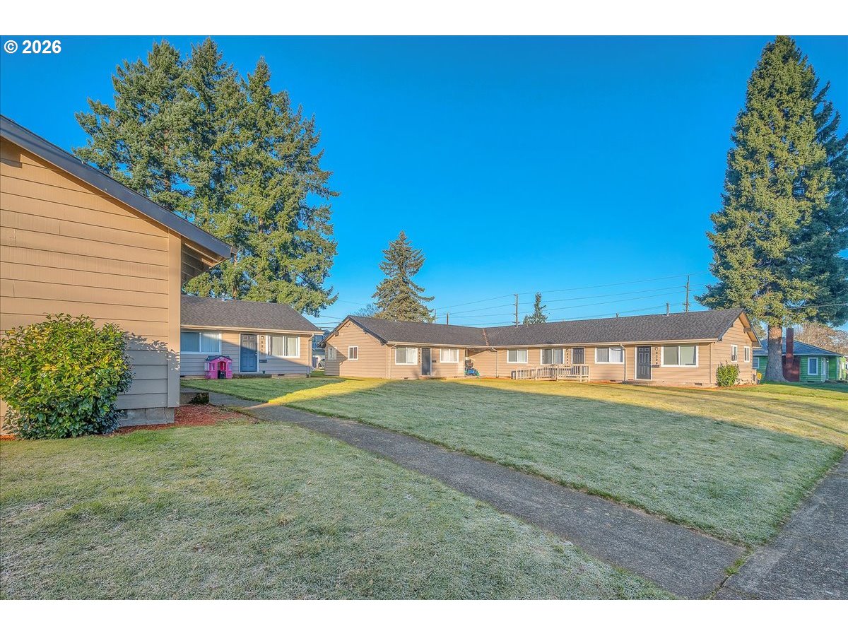 8309 8315 N DWIGHT AVE