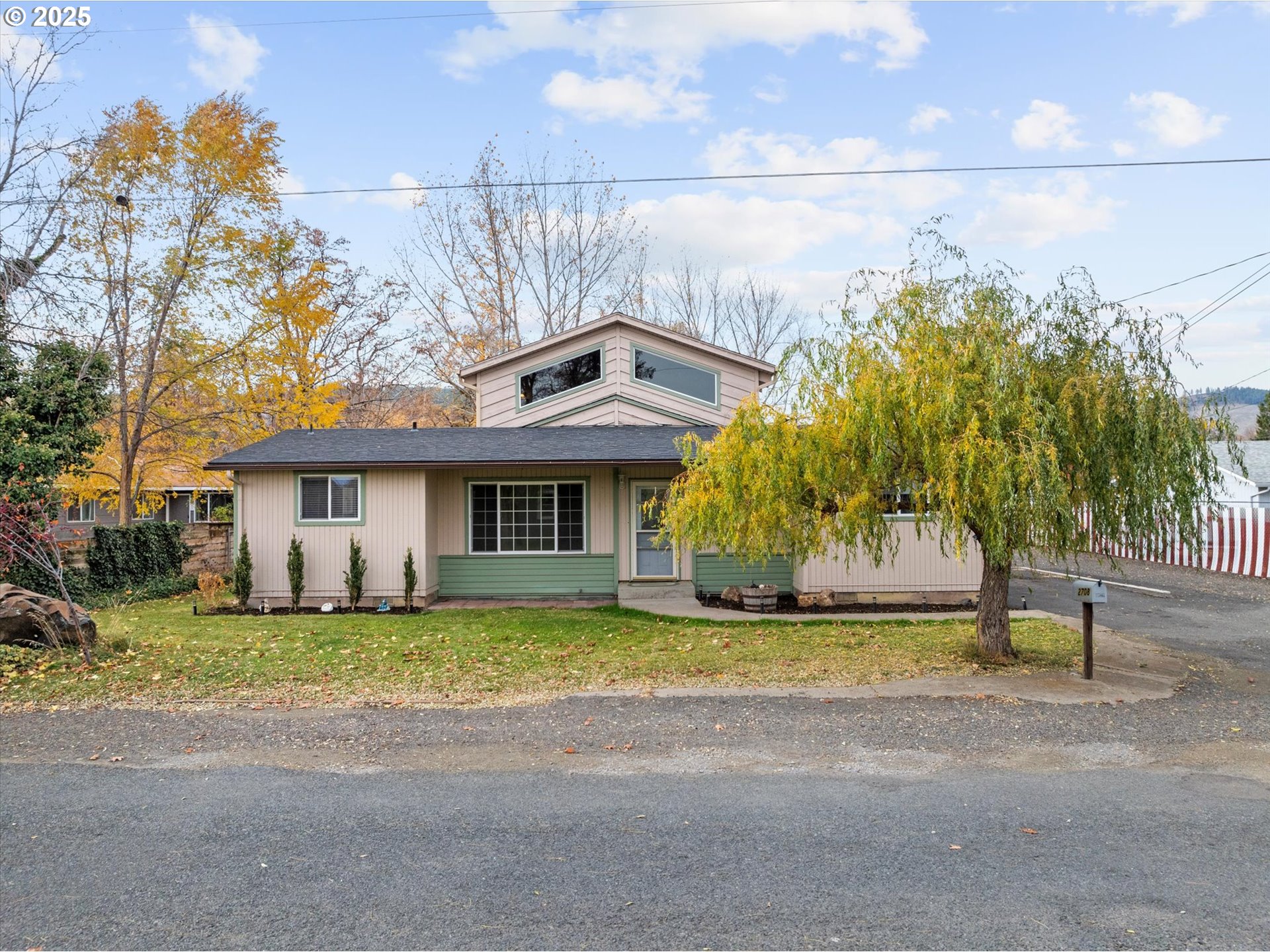 Photo 1 of 48 — 2708 N DEPOT ST, La Grande, OR 97850