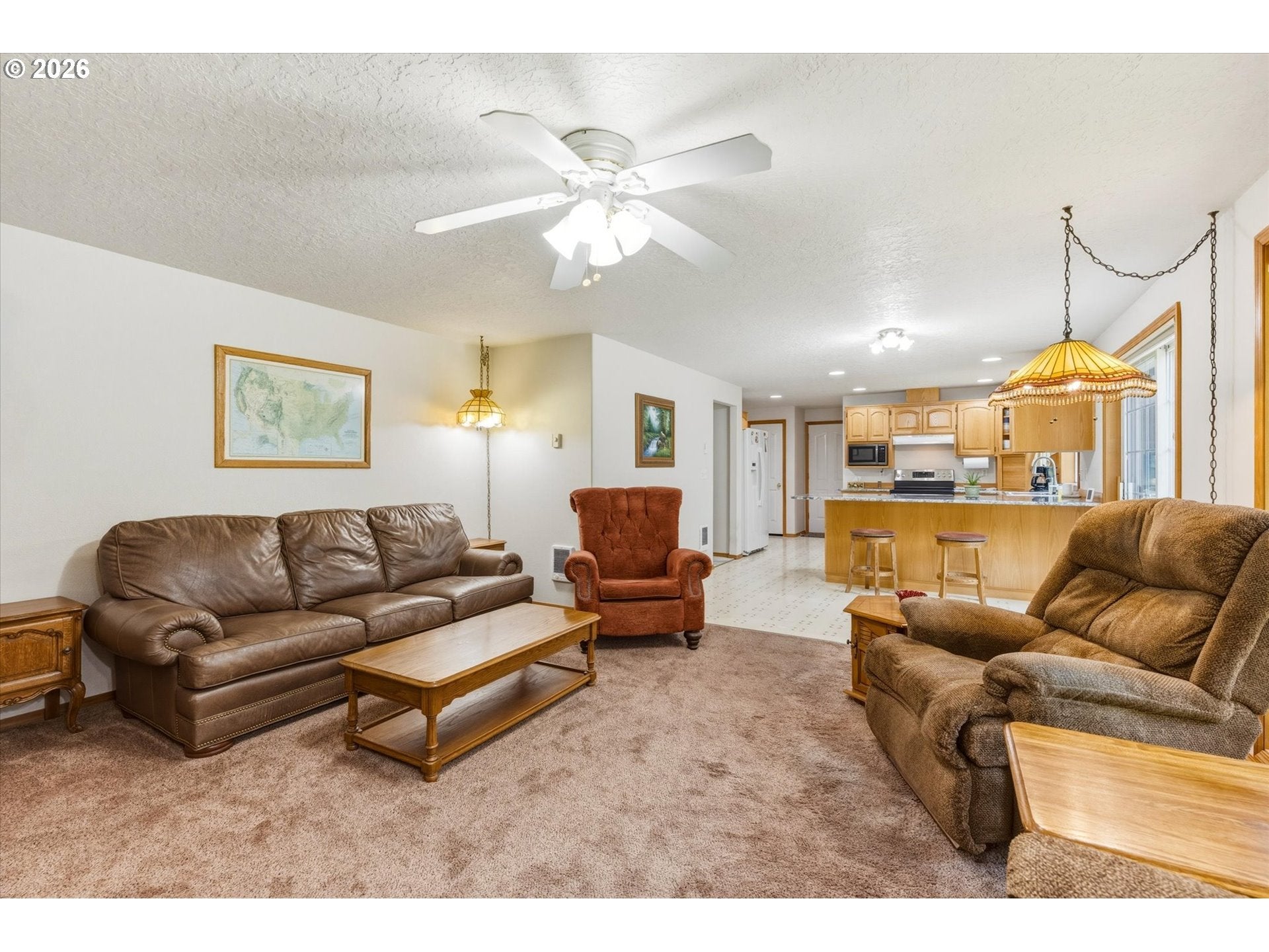 558 SPRUCE CREEK RD